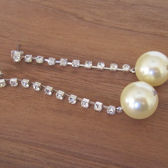 Vintage SAQ Earring Pearls and Crystals Very Long - Picture 3 of 7